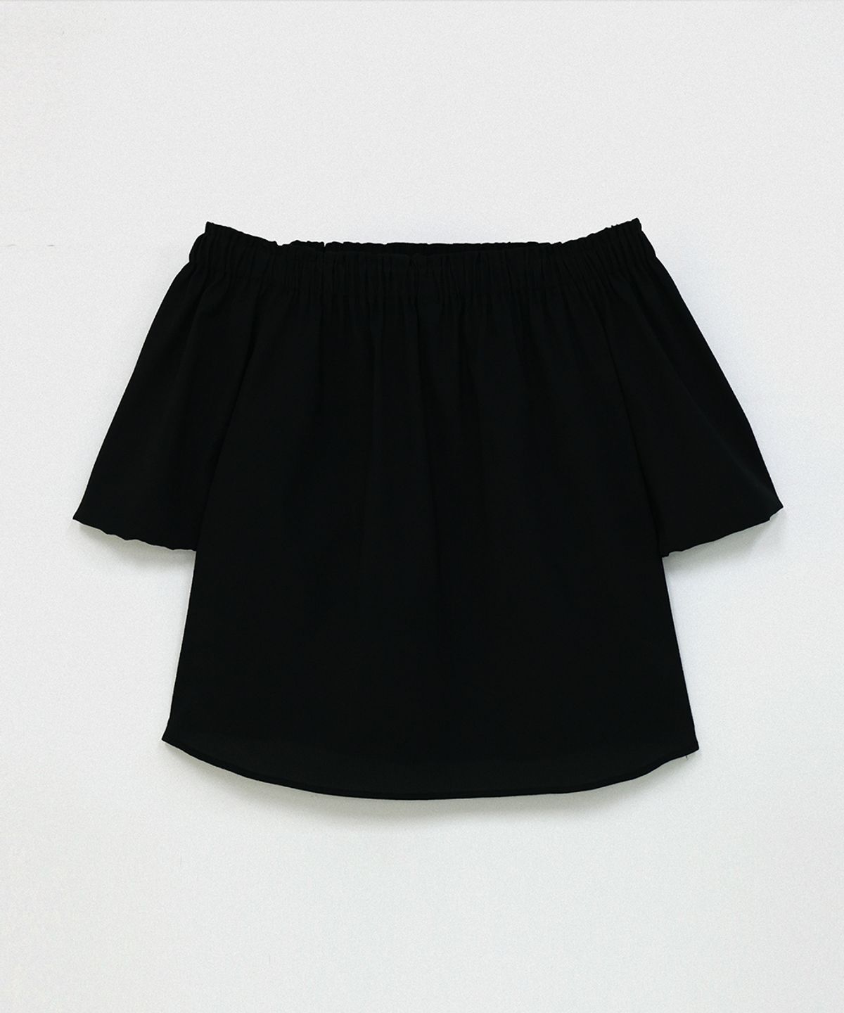 320쇼룸(320SHOWROOM) Off-Shoulder Shirred Blouse Black