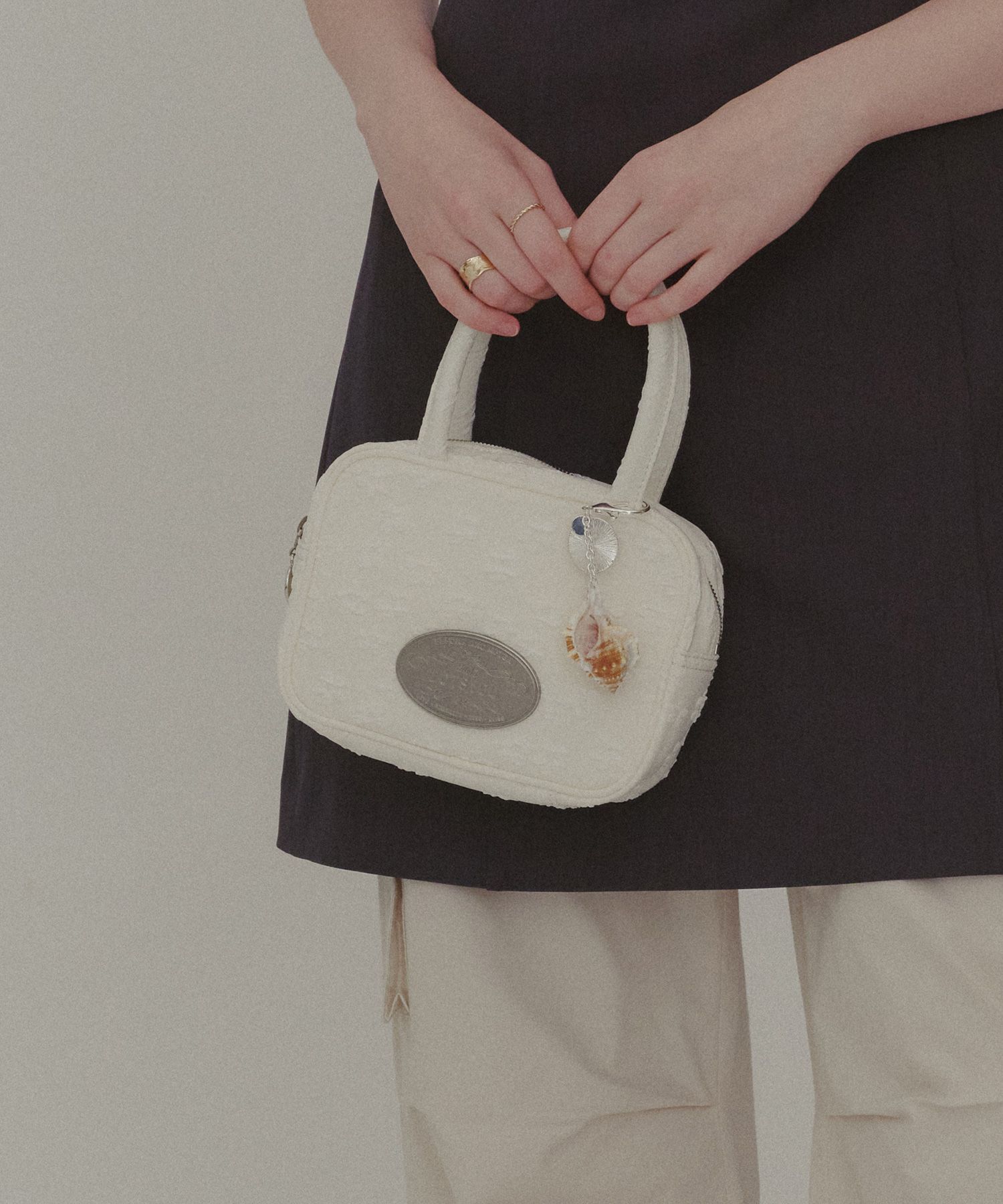 ★LOTSYOU★ lotsyou_Lumpy Bumpy Totebag Ivory 라츠유(LOTSYOU) lotsyou_Lumpy Bumpy Totebag Ivory - 사이즈