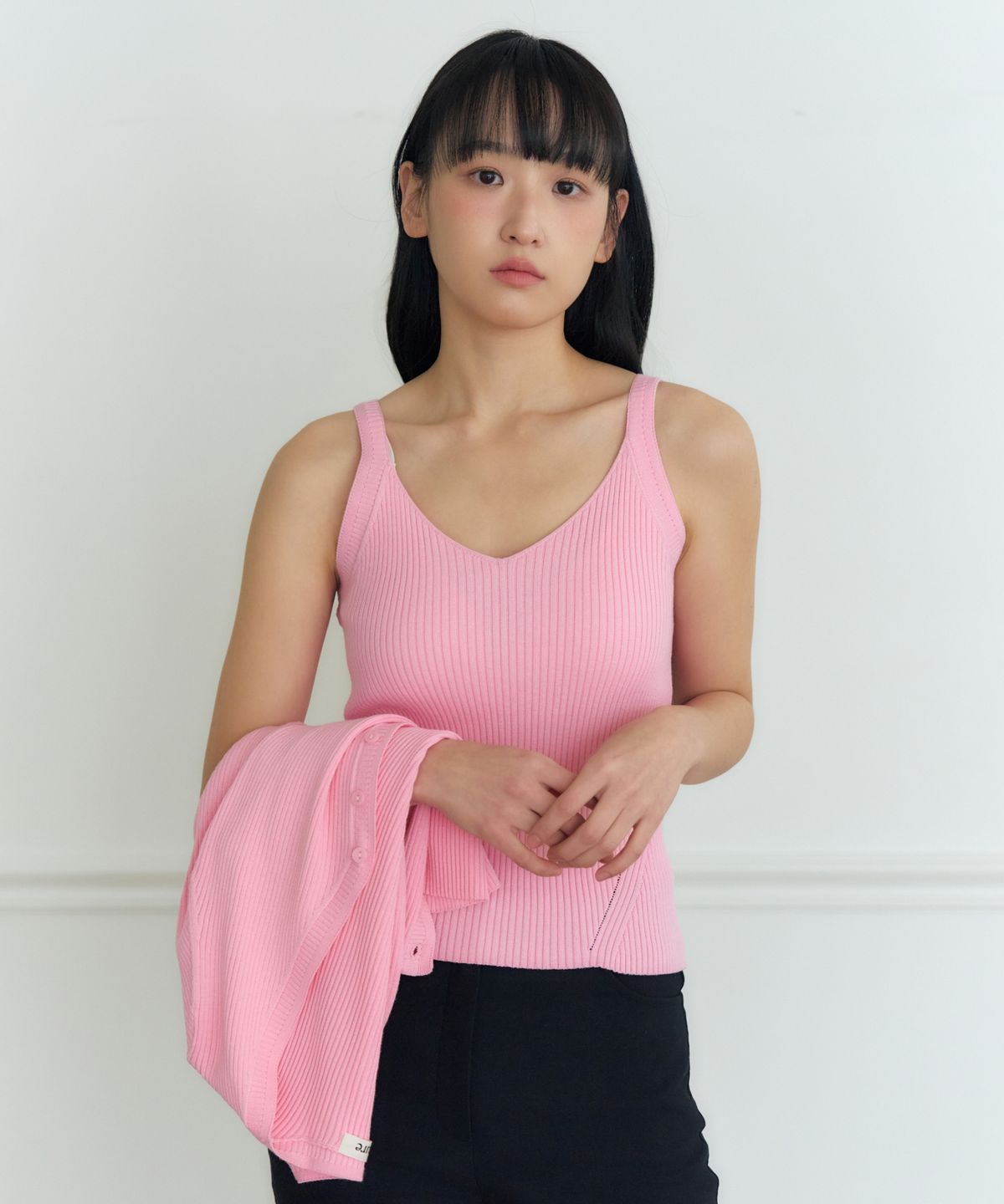니주르(KNIZURE) 립브 앙상블 슬리브리스_3COLOR