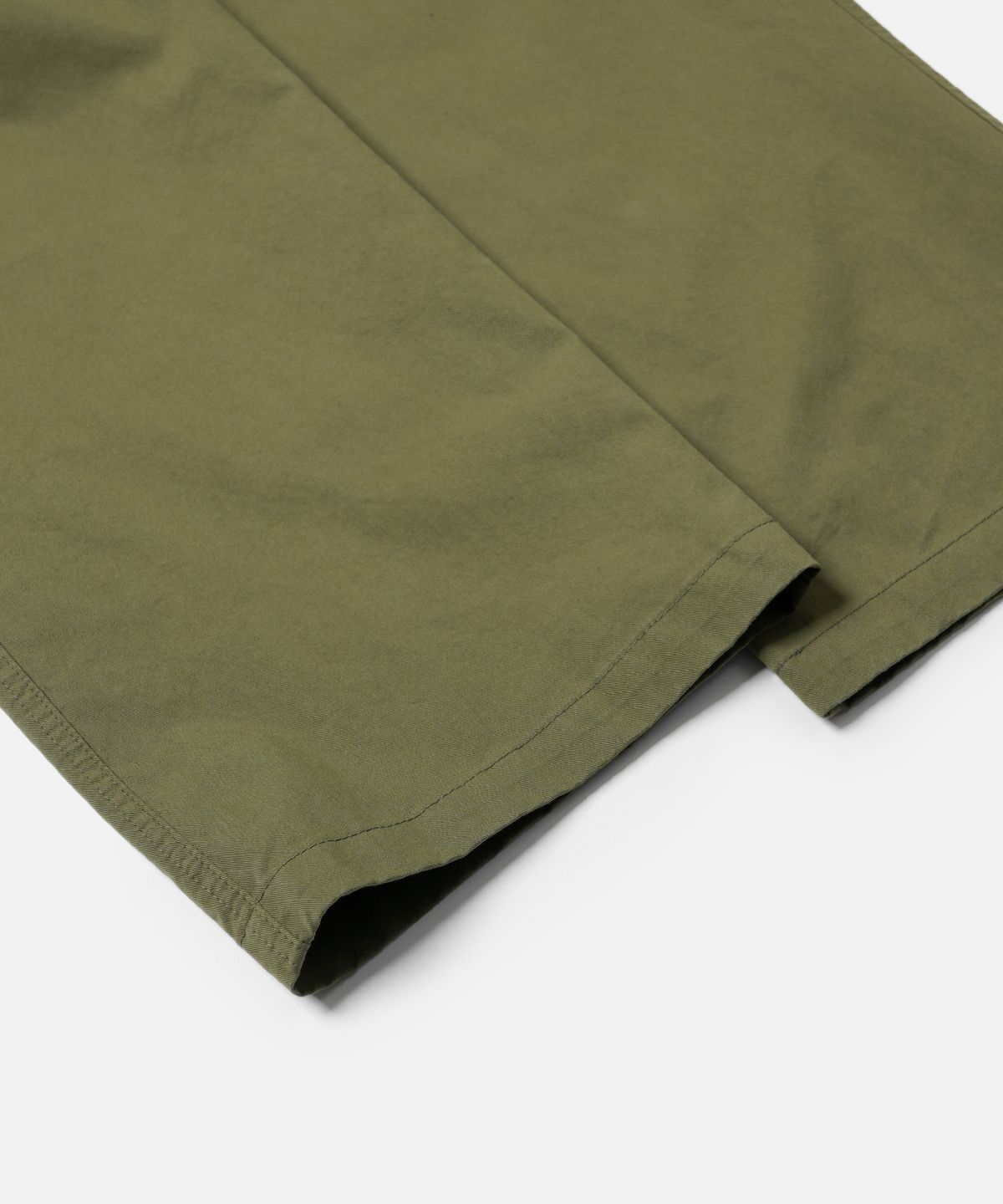 프리즘웍스(FRIZMWORKS) BANDING REGULAR EASY PANTS _ OLIVE