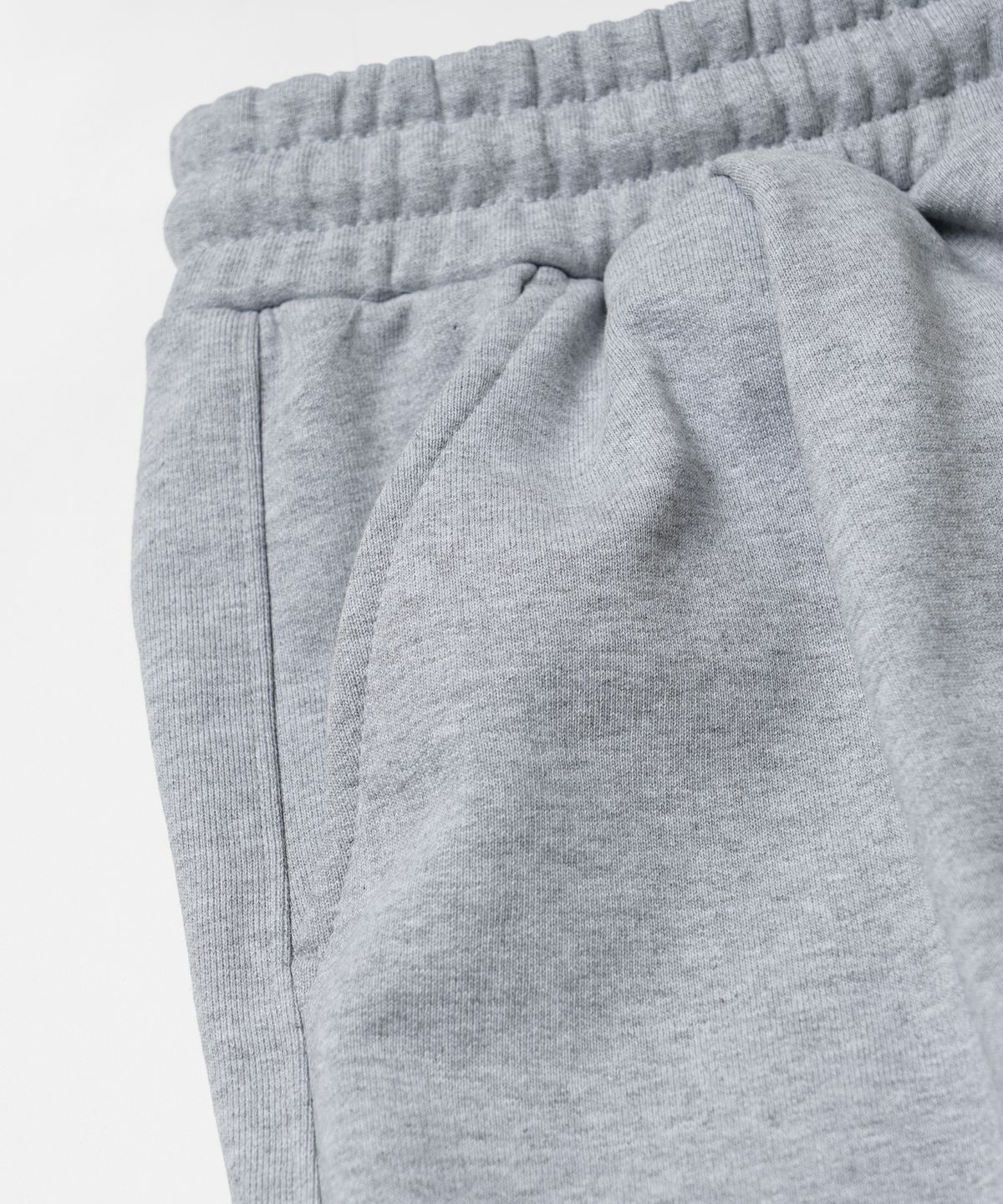 프리즘웍스(FRIZMWORKS) POUCH POCKET SWEAT SHORTS _ GRAY