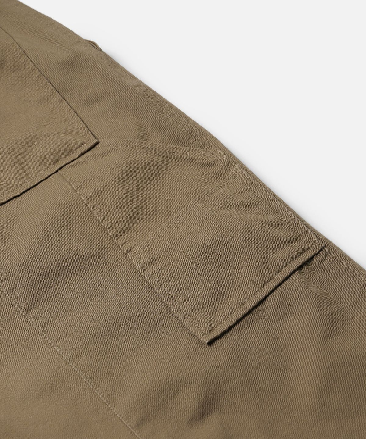 프리즘웍스(FRIZMWORKS) CHINO BELTED WORK BERMUDA SHORTS _ TAN