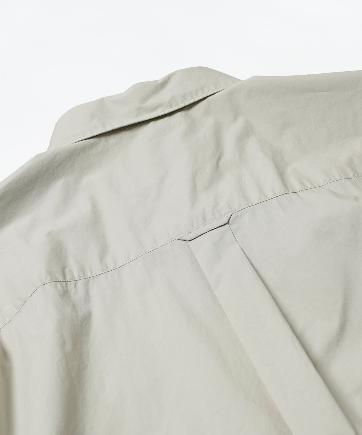 프리즘웍스(FRIZMWORKS) TYPEWRITER HALF SHIRT _ DOVE GRAY