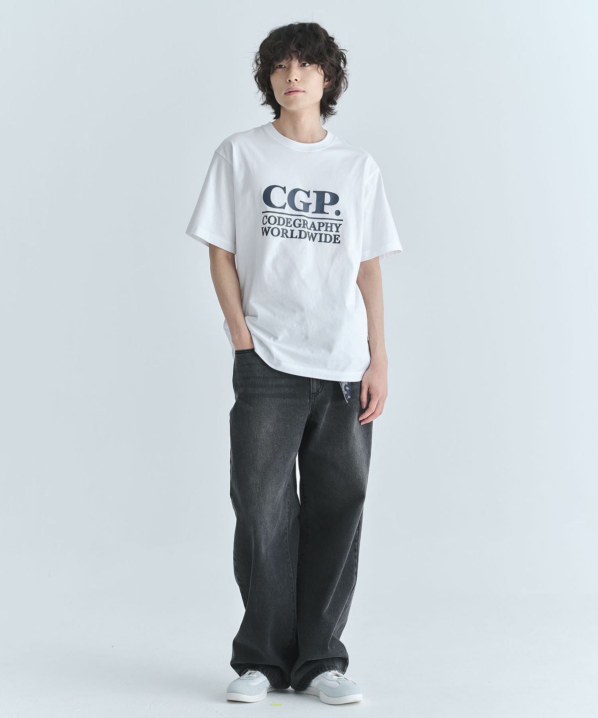 코드그라피(CGP) 스퀘어 로고 반소매 티셔츠_화이트