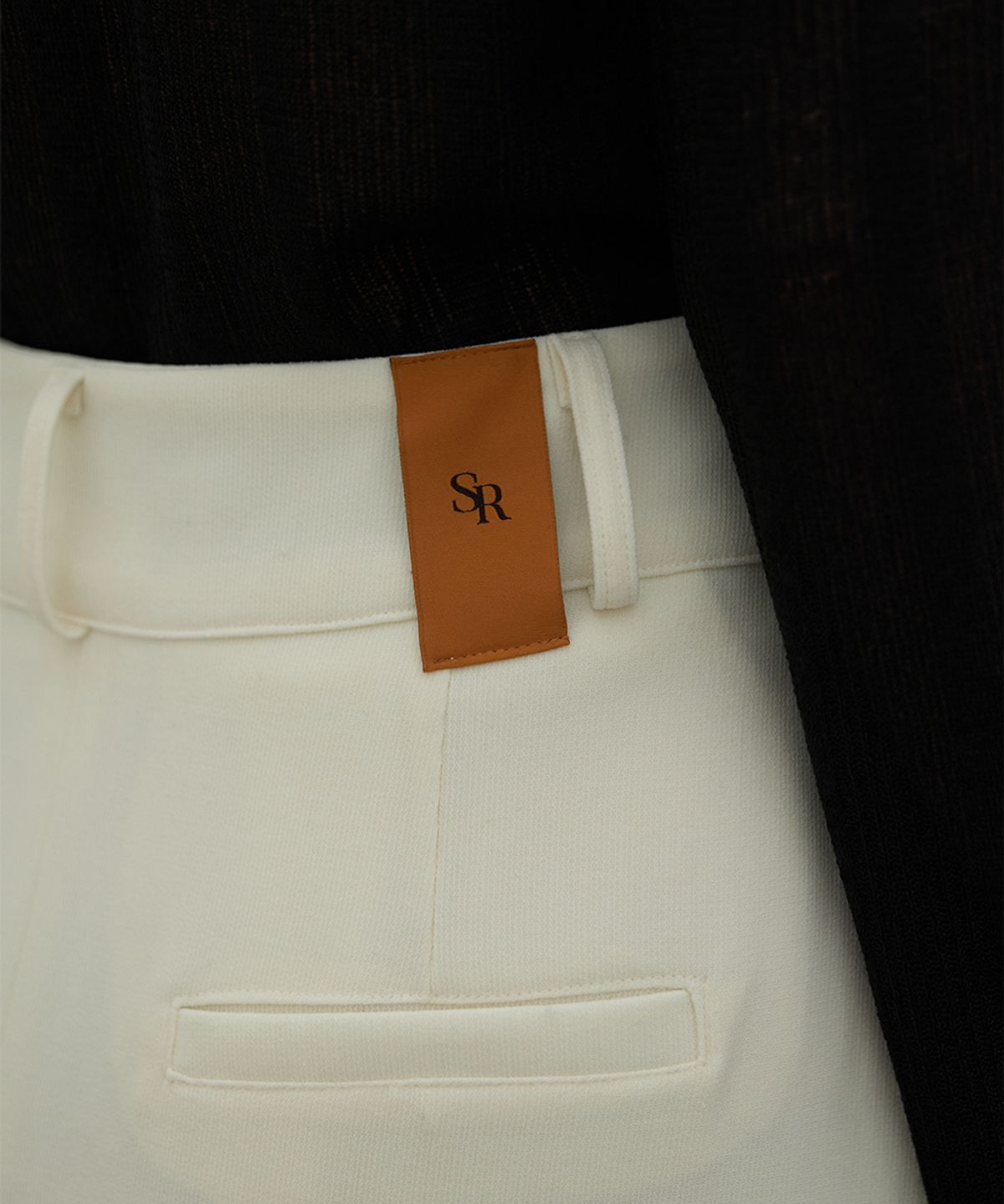 320쇼룸(320SHOWROOM) Straight Long Slit Skirt Cream