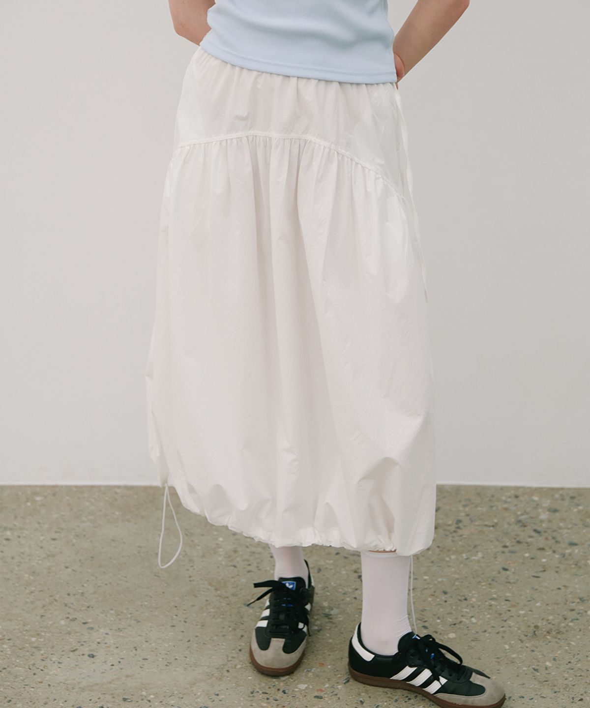 320쇼룸(320SHOWROOM) Shirring volume Stopper Skirt White