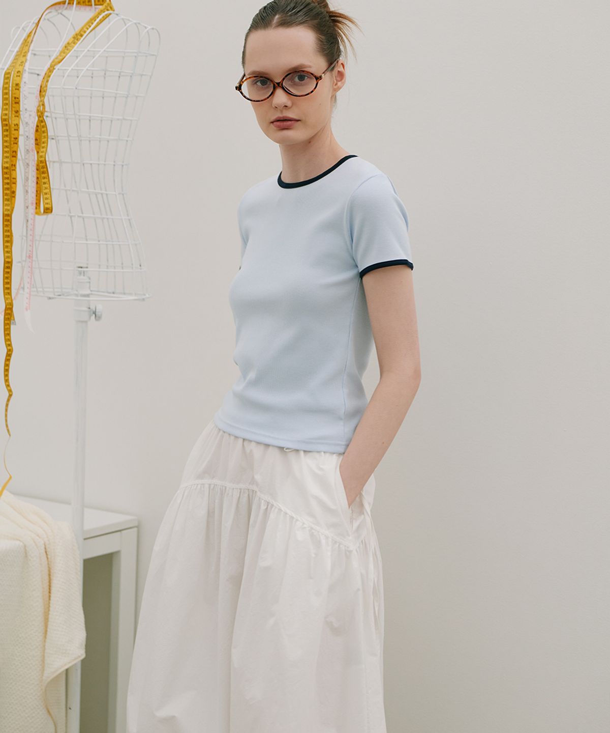 320쇼룸(320SHOWROOM) Shirring volume Stopper Skirt White