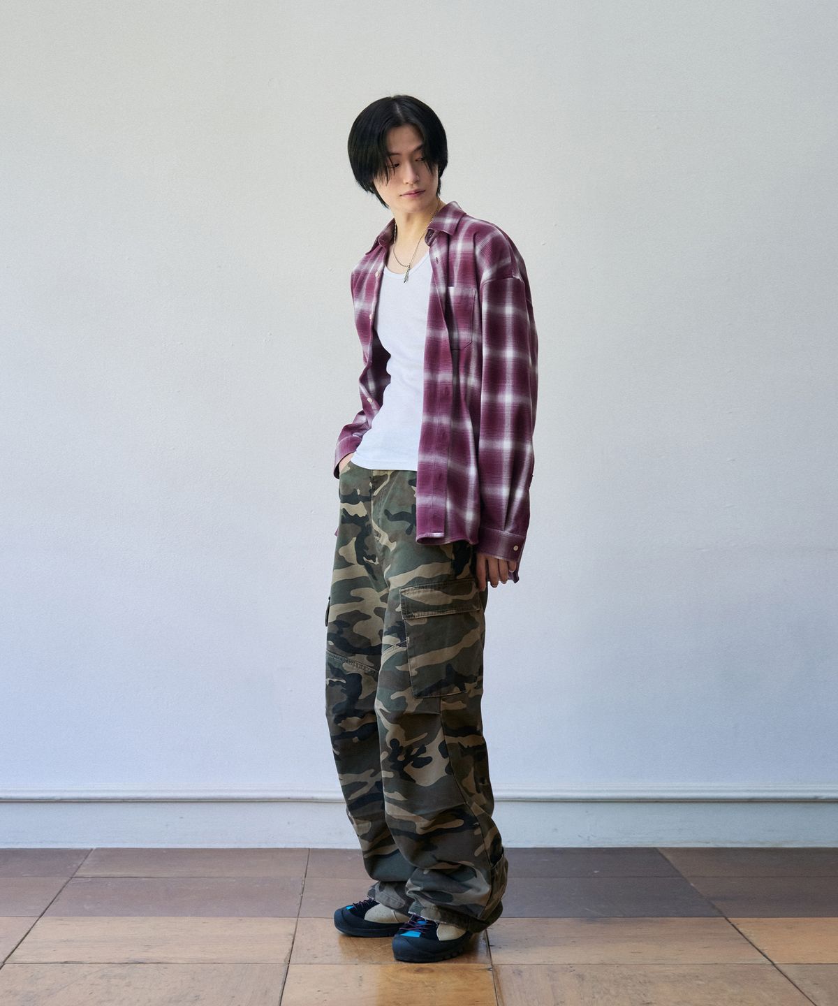 아워데이즈(OURDAYZ) [S사이즈 추가] 파라슈트 카고 와이드 데님 팬츠 [CAMO BROWN]