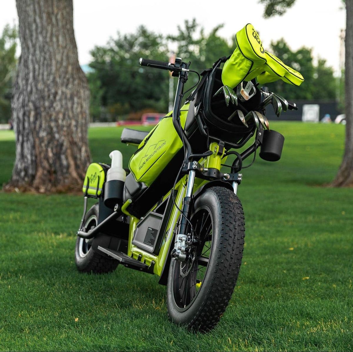핀스쿠터(FINNSCOOTERS) ATOMIC YELLOW 스쿠터