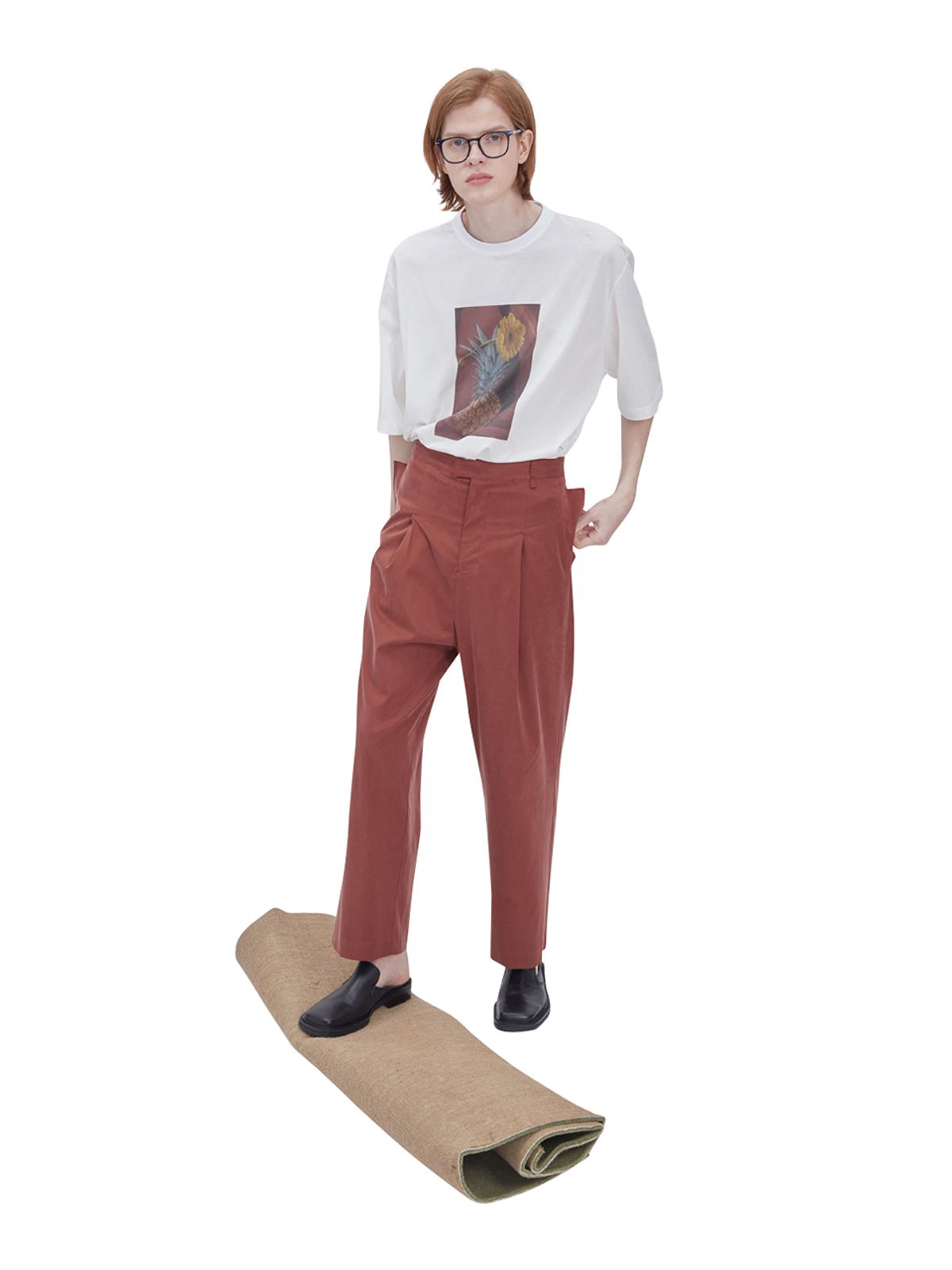 레이블리스(LABELESS) RED PICTURESQUE T-SHIRT