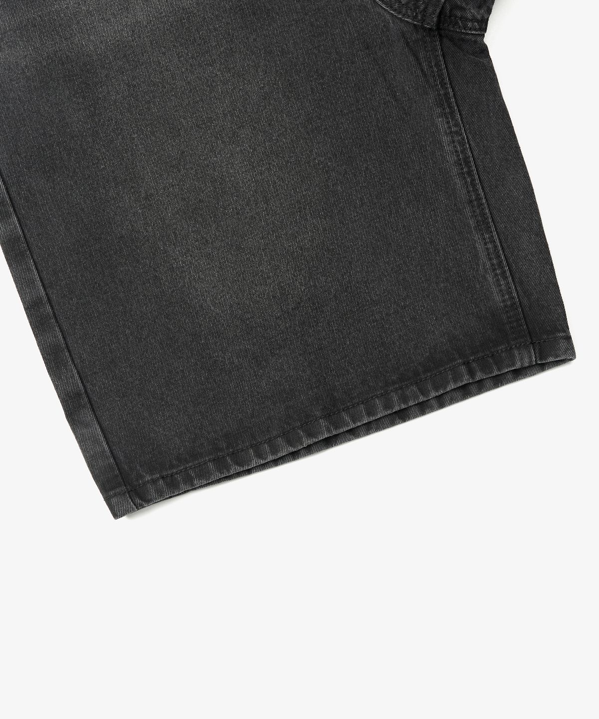 토피(TOFFEE) 워시드 하프 데님 팬츠 (DEEP GREY)