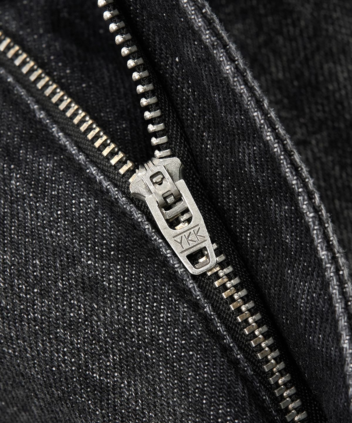 토피(TOFFEE) 워시드 버뮤다 데님 팬츠 (GREY)