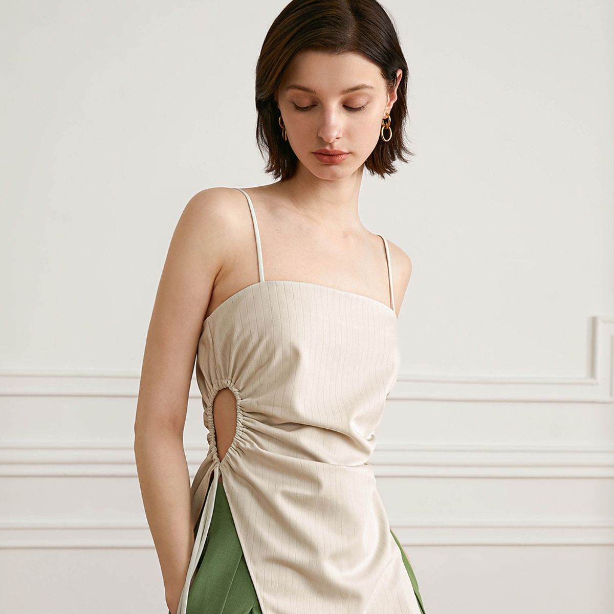 와이와이아이엠(YYIAM) YY_Slit long camisole top_LIGHT BEIGE