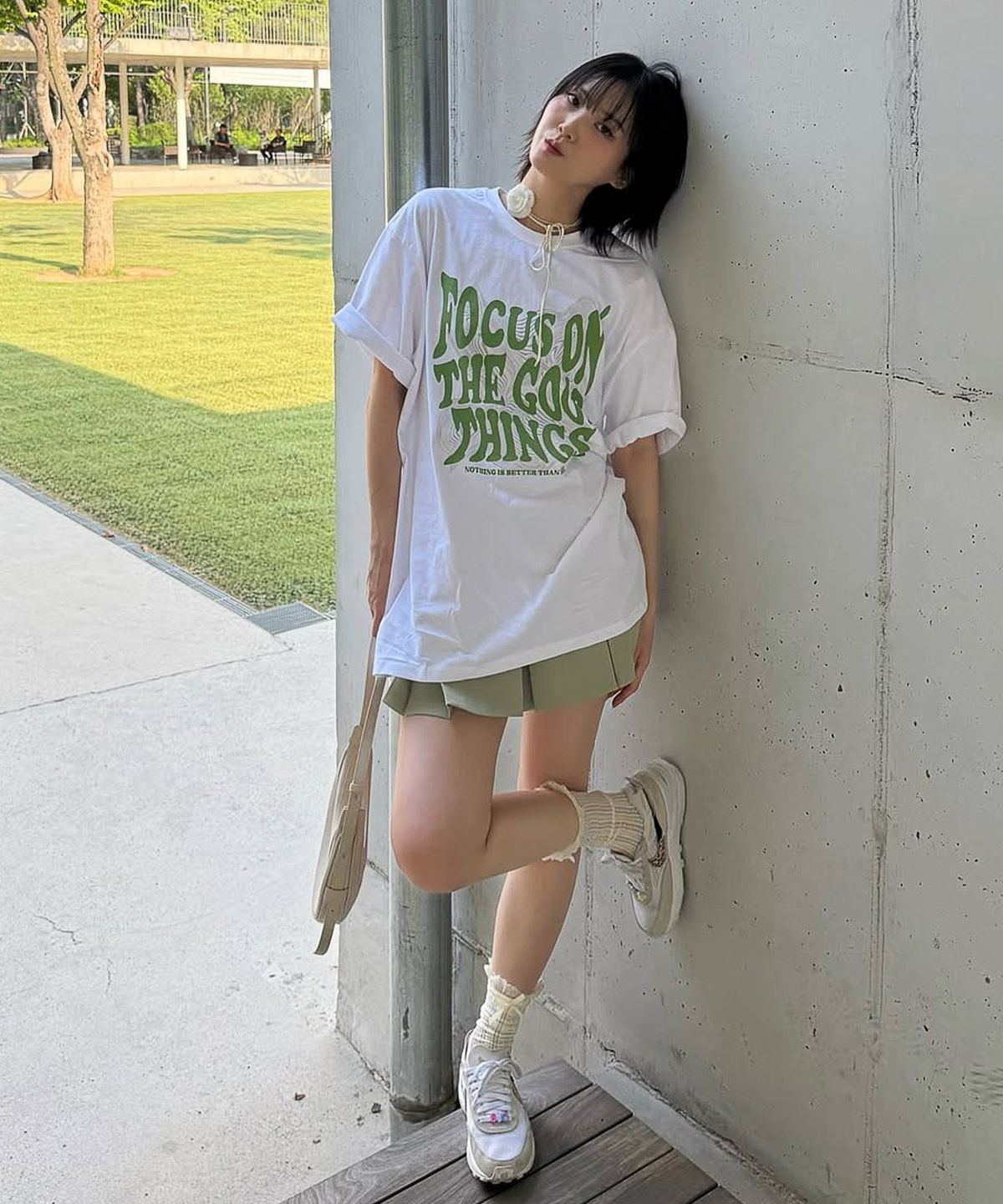 낫띵이즈베럴댄미(NOTHINGISBETTERTHANME) GEOMETRY LETTERING TEE_white