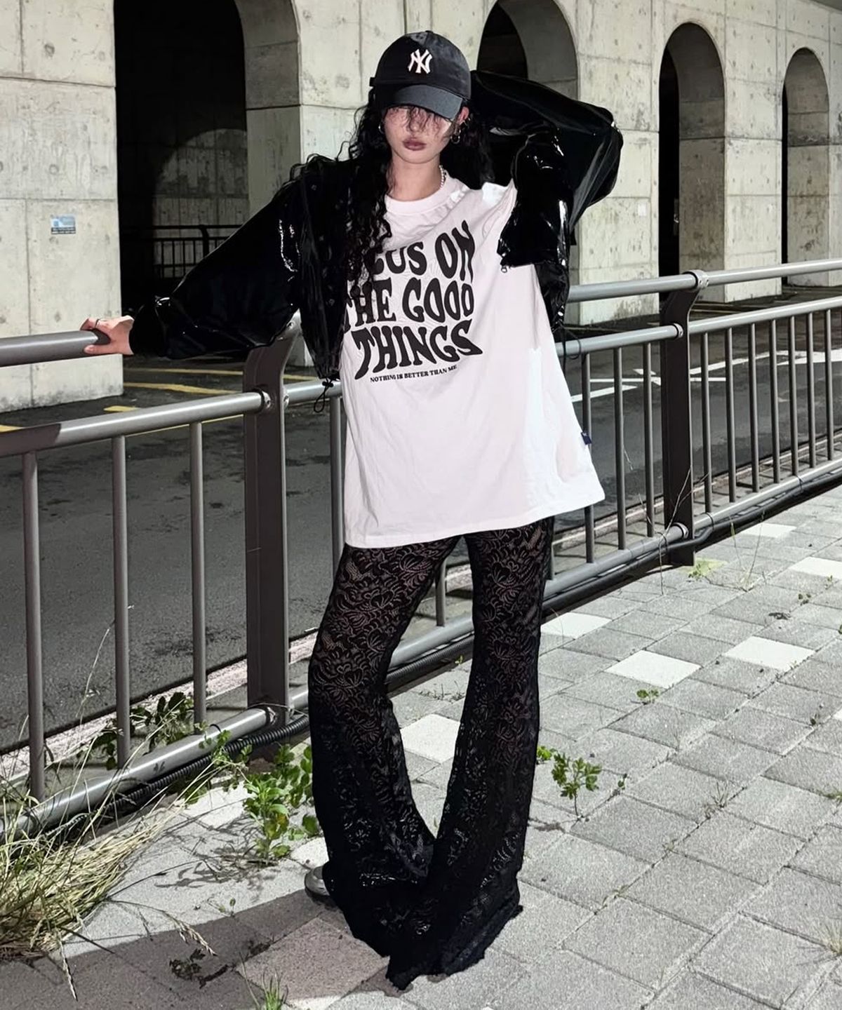낫띵이즈베럴댄미(NOTHINGISBETTERTHANME) GEOMETRY LETTERING TEE_white