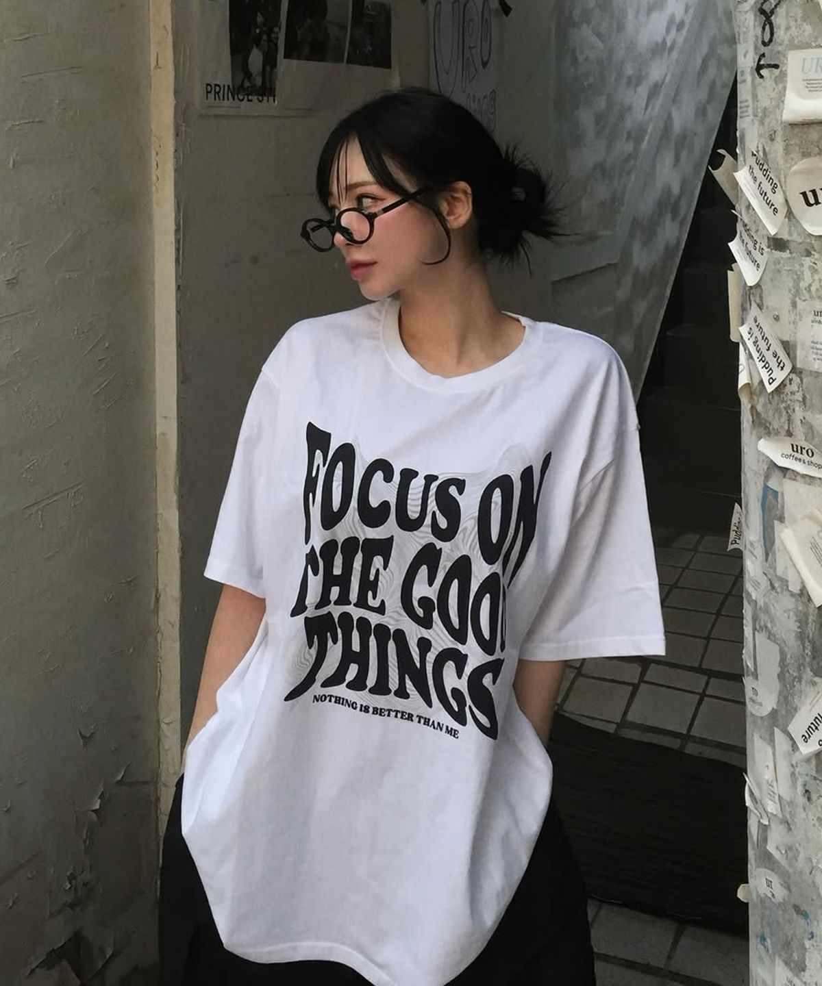 낫띵이즈베럴댄미(NOTHINGISBETTERTHANME) GEOMETRY LETTERING TEE_white