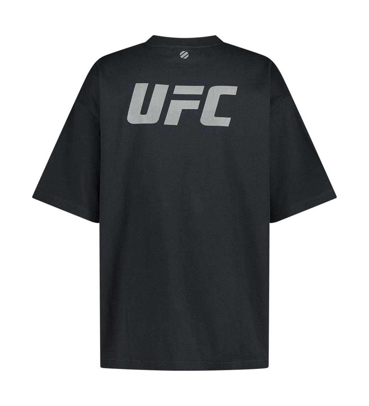 유에프씨 스포츠(UFC SPORT) UFC 리플렉티브 로고 오버핏 반팔 티셔츠 블랙 U2SSV2150BK