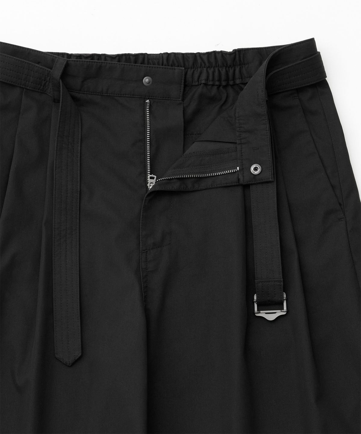 어나더 오피스(ANOTHER OFFICE) Hemingway Bermuda Pants (Black)