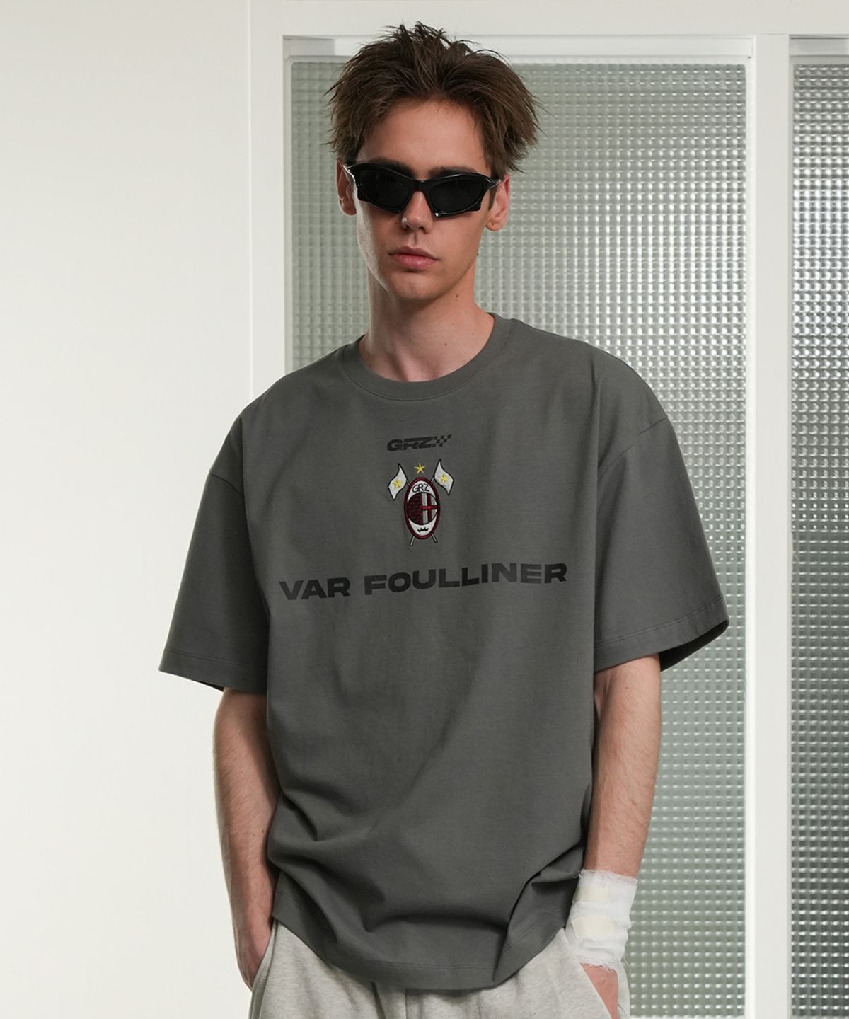 그레일즈(GRAILZ) RACING EMBLEM T-SHIRTS [CHARCOAL]