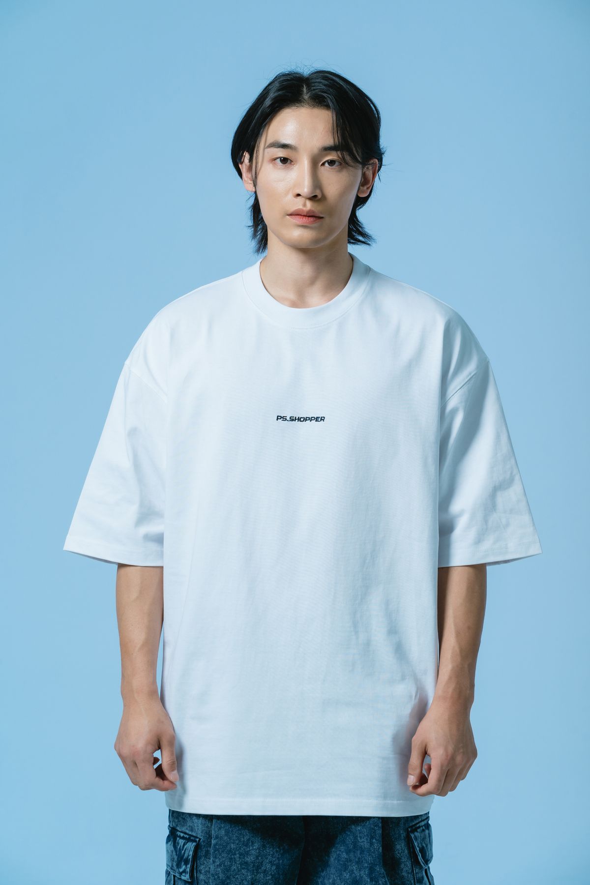 피에스쇼퍼(PSSHOPPER) 스몰로고 뒤판 절개 숏슬리브(반팔티셔츠) [화이트]
