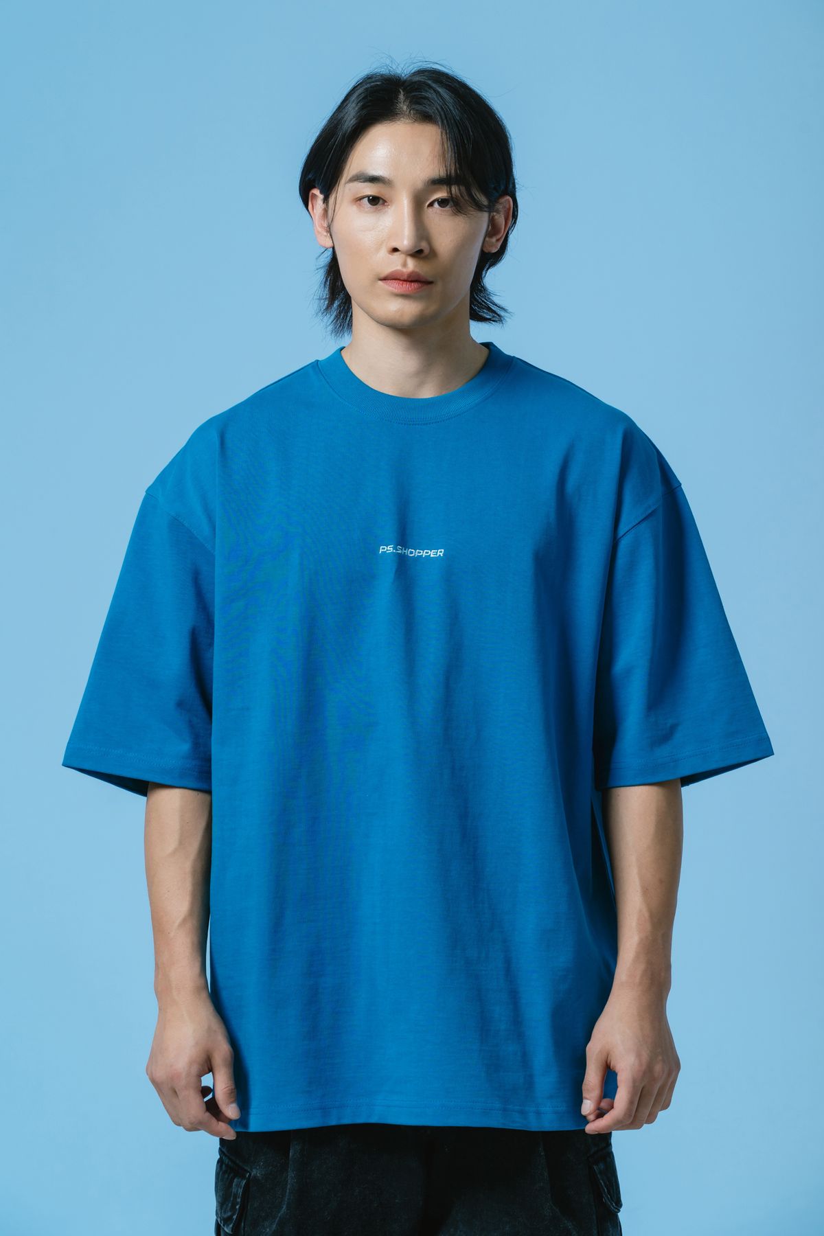 피에스쇼퍼(PSSHOPPER) 스몰로고 뒤판 절개 숏슬리브(반팔티셔츠) [블루]
