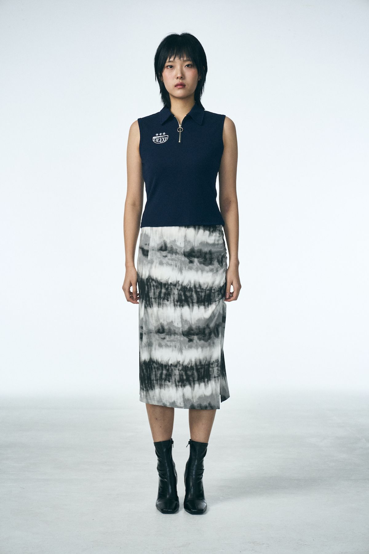 페노메논시퍼(PHENOMENON SEEPER) 333 HALF ZIP SLEEVELESS_NAVY