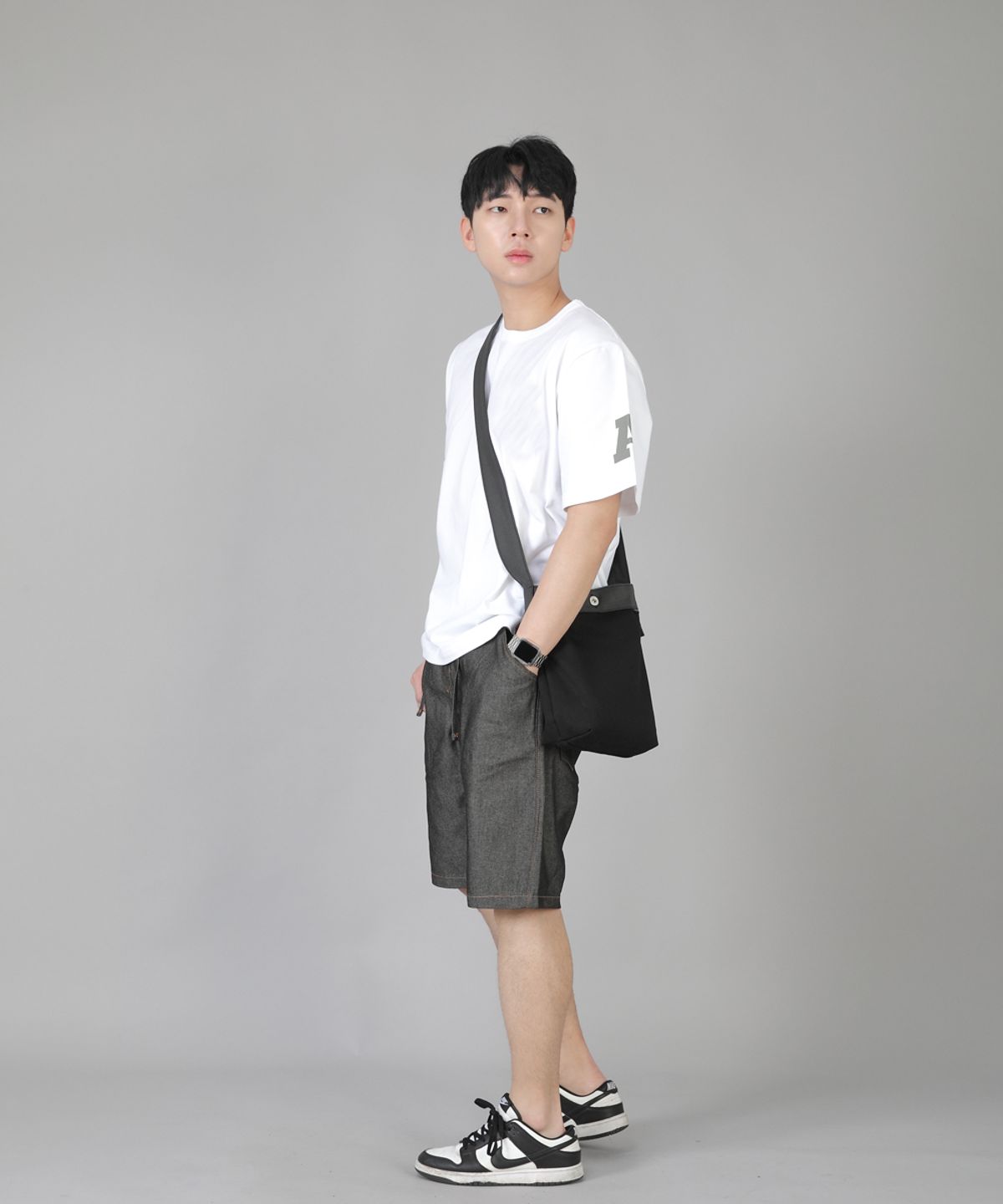 세인트크루(SAINTCREW) 미니멀 미니 크로스백 MMC-129 그레이블랙