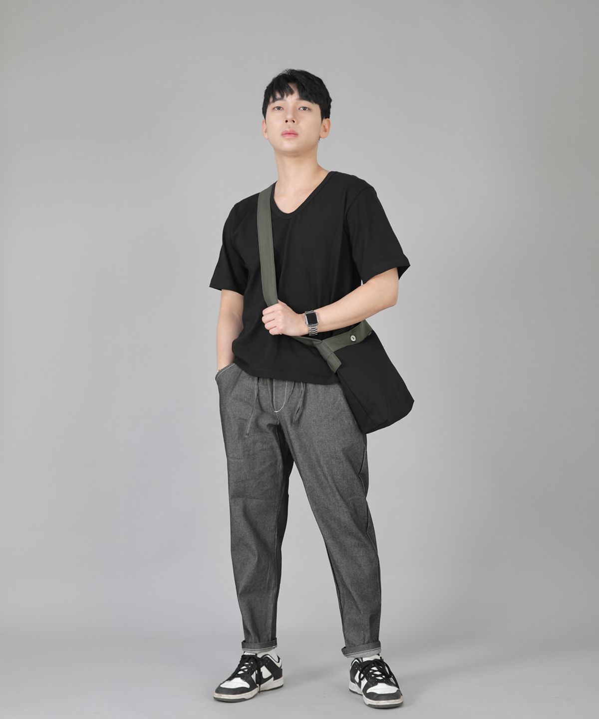 세인트크루(SAINTCREW) 미니멀 미니 크로스백 MMC-129 카키블랙