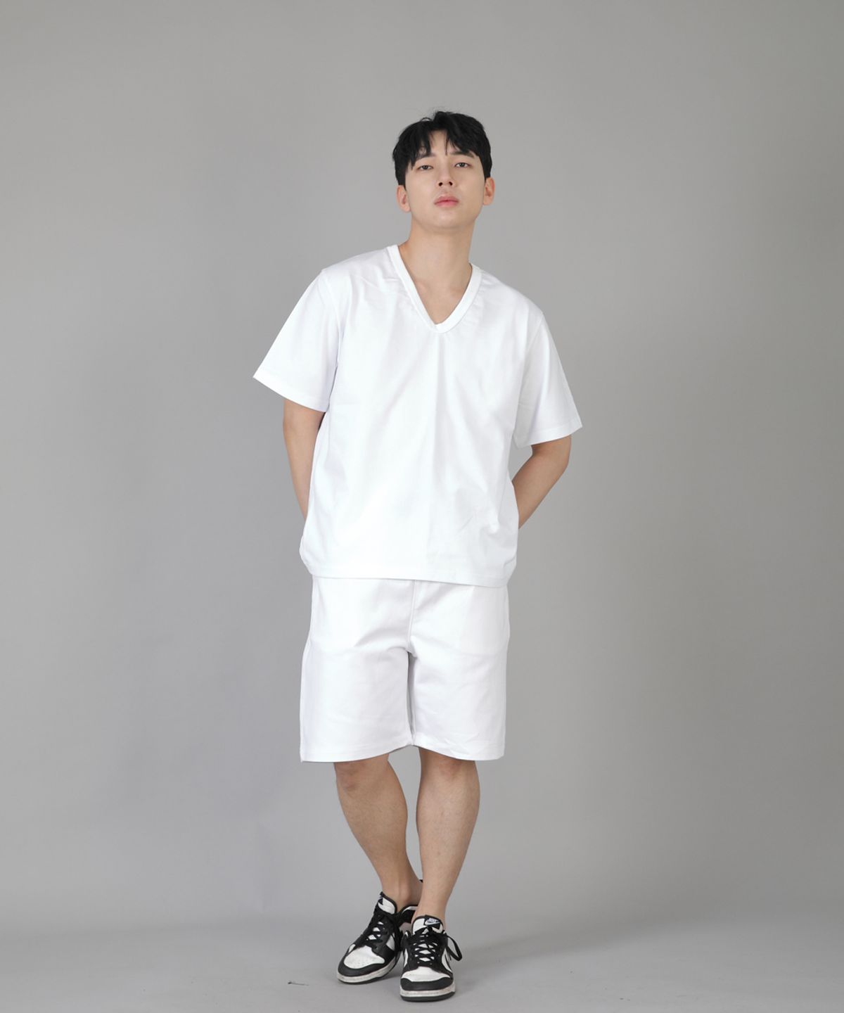 세인트크루(SAINTCREW) V넥 무지 반팔티 BVS-823 화이트