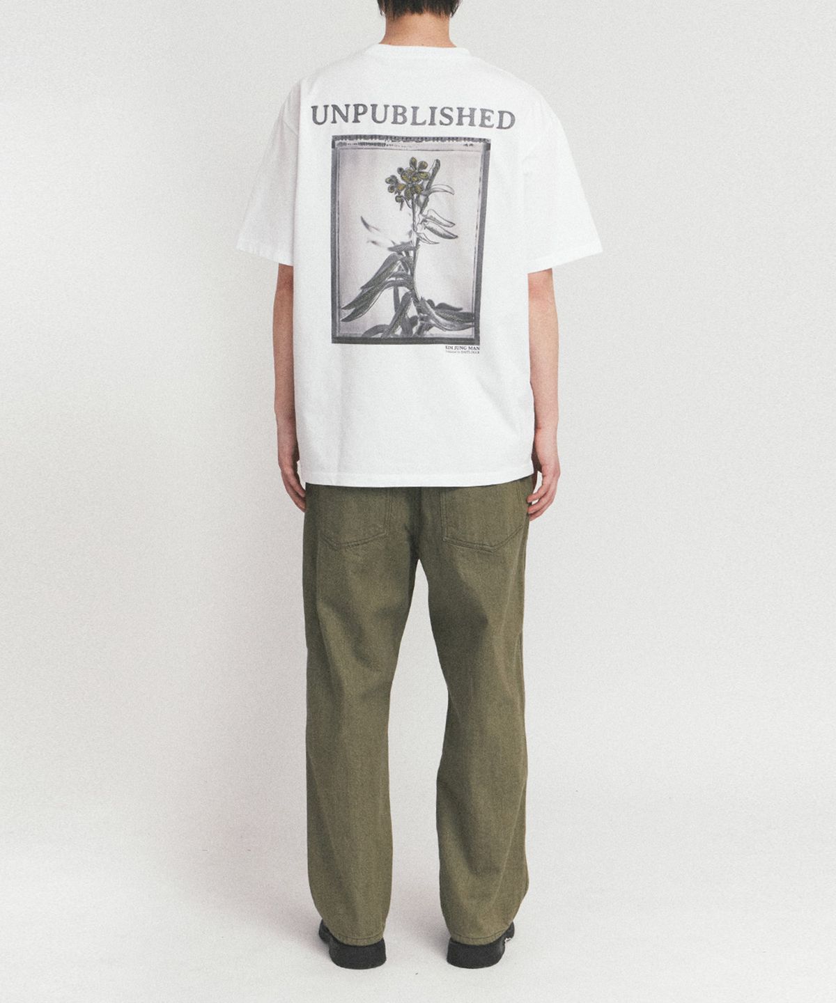 이스트로그(EASTLOGUE) BLOSSOMING EMBROIDERED T-SHIRT_WHITE