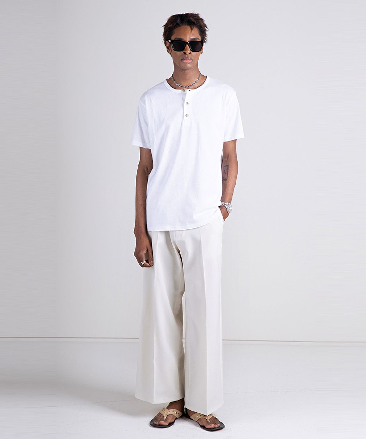 스트라이크(STRIKE) Roomy Breezy Relaxed Trousers (CREAM)