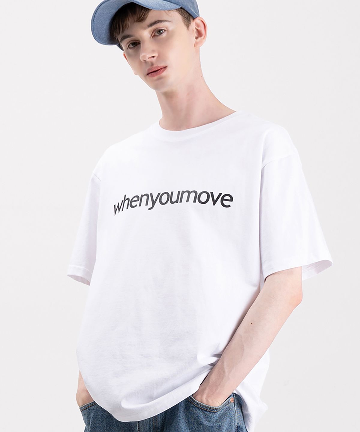 웬유무브(WHEN YOU MOVE) 실켓 코튼 시그니쳐 로고 반팔티 화이트