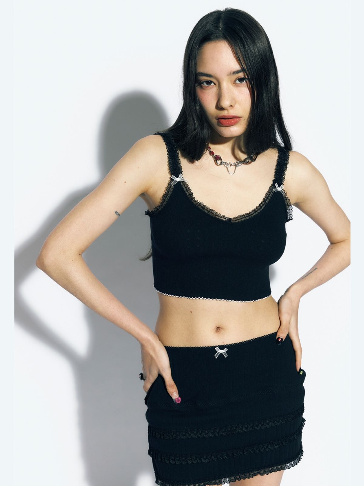 에즈이프 캘리(ASIF CALIE) LACE LAYERED MINI SKIRT BLACK