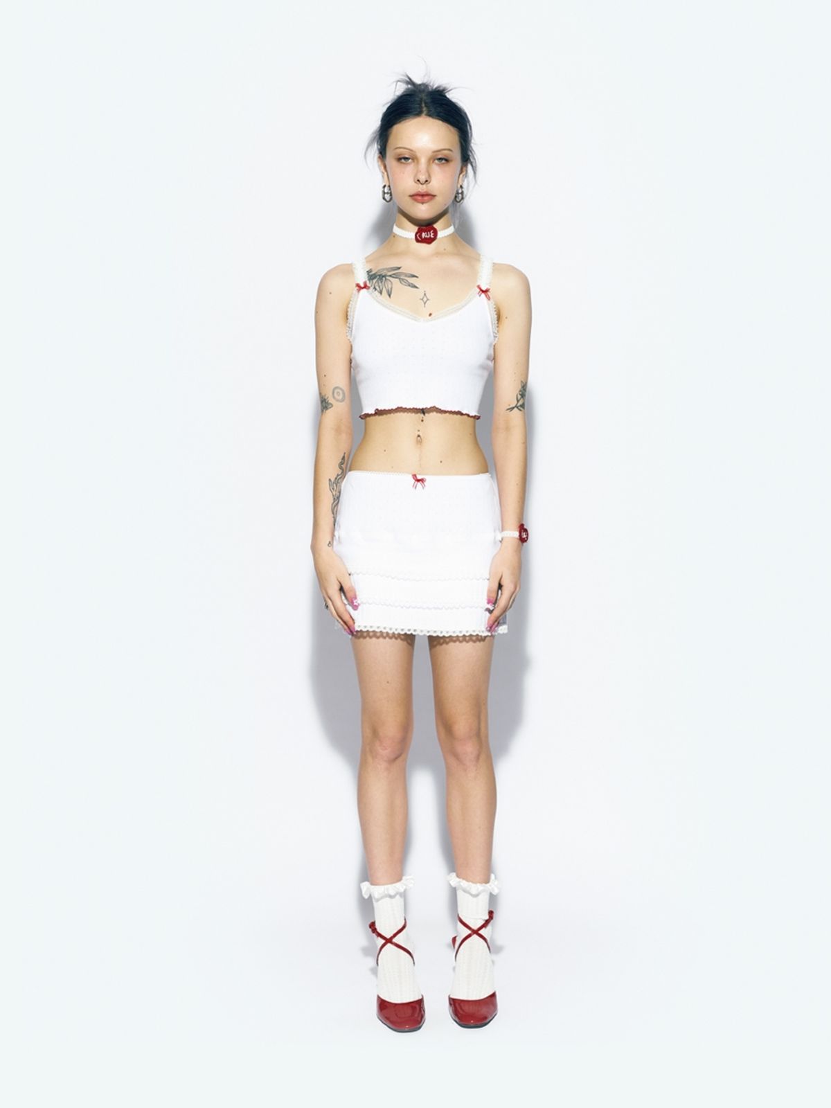 에즈이프 캘리(ASIF CALIE) LACE LAYERED MINI SKIRT WHITE
