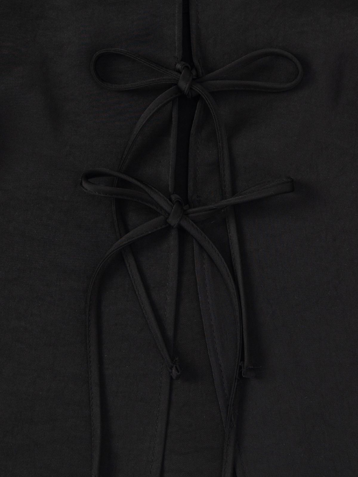 에즈이프 캘리(ASIF CALIE) RIBBON OPEN SLEEVELESS BLOUSE BLACK