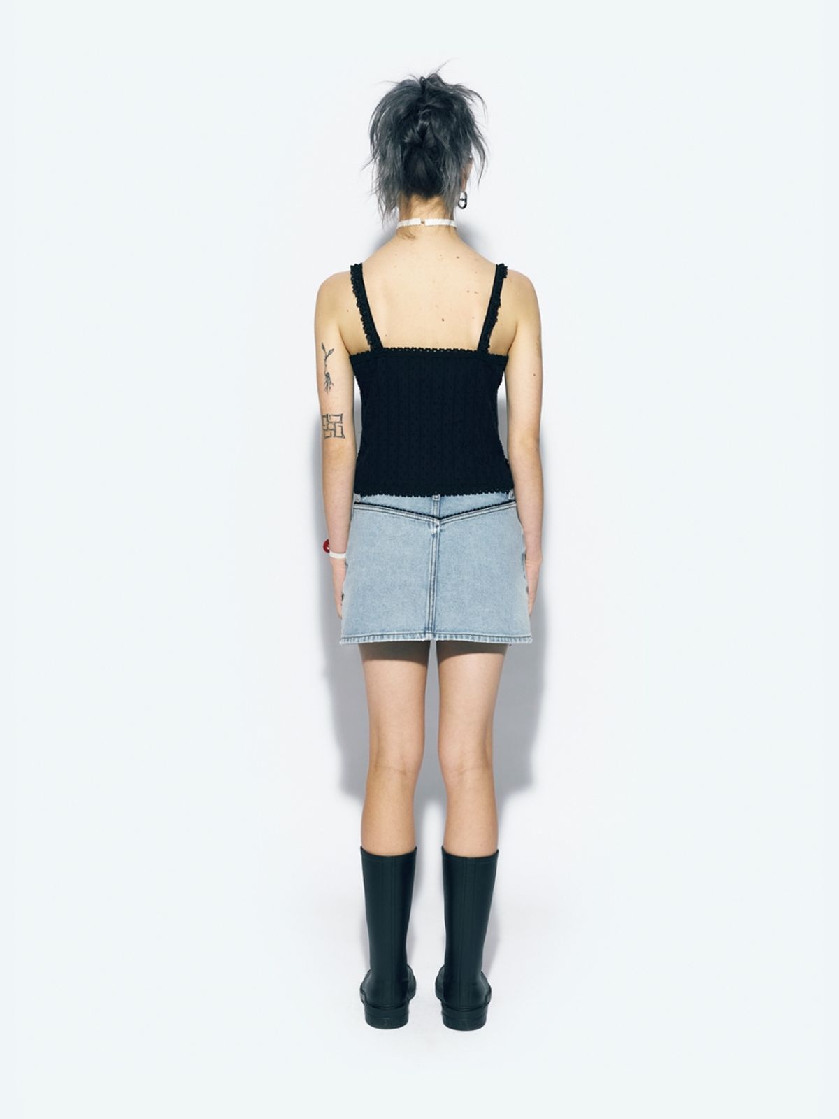 에즈이프 캘리(ASIF CALIE) LACE TRIM SLEEVELESS BLOUSE BLACK