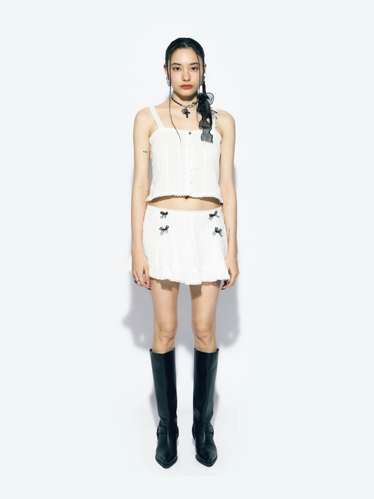 에즈이프 캘리(ASIF CALIE) LACE TRIM SLEEVELESS BLOUSE WHITE