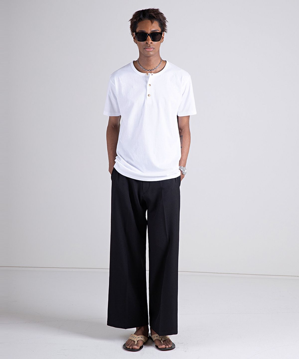 스트라이크(STRIKE) Roomy Breezy Relaxed Trousers (BLACK)