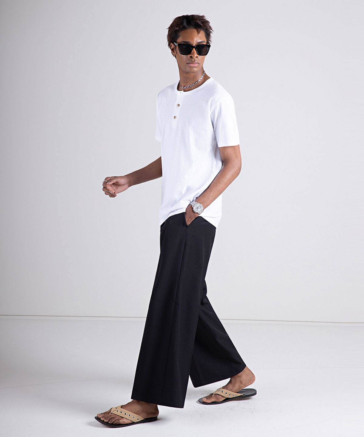스트라이크(STRIKE) Roomy Breezy Relaxed Trousers (BLACK)