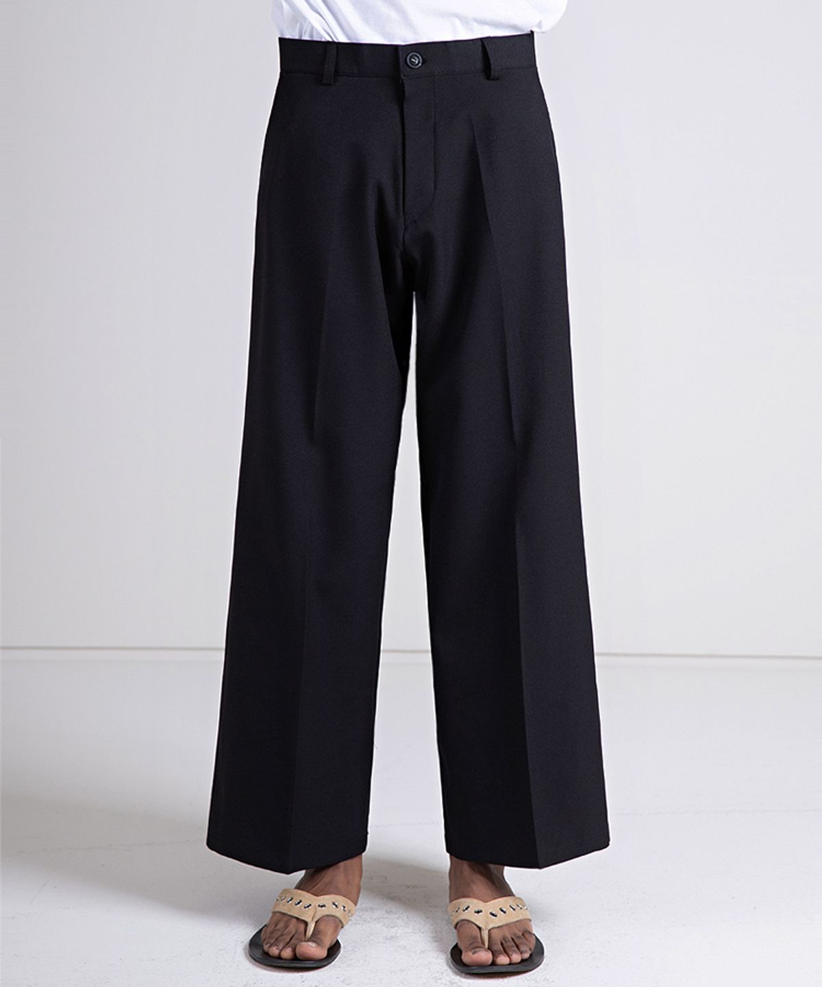 스트라이크(STRIKE) Roomy Breezy Relaxed Trousers (BLACK)