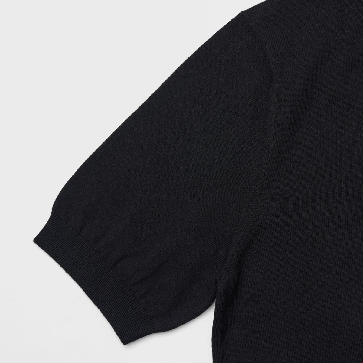 베르노(VERNO) 24SS Essential open collar knit Black