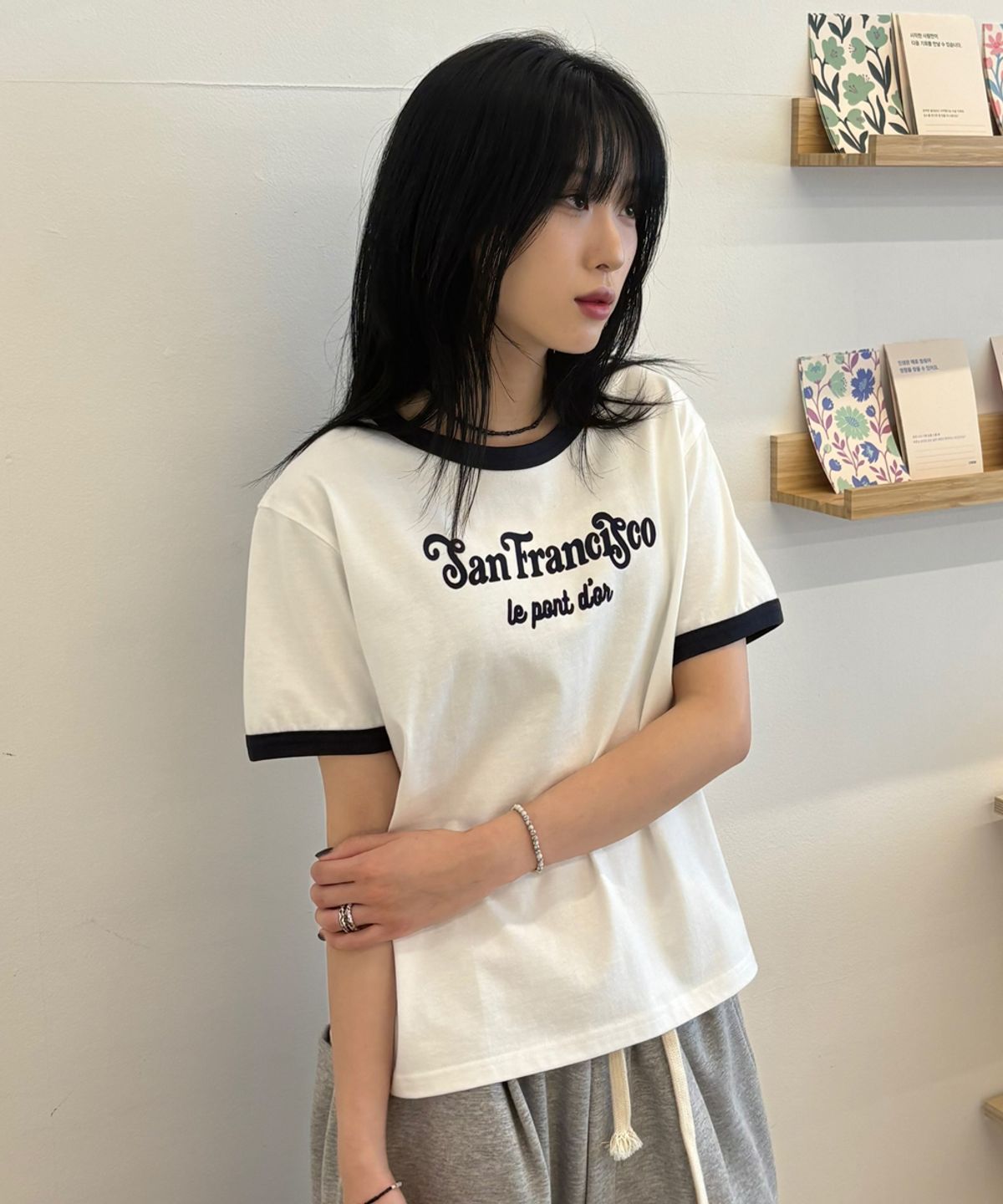 이코르(ECORR) [UNISEX] 클래식 시티 링거티셔츠_화이트