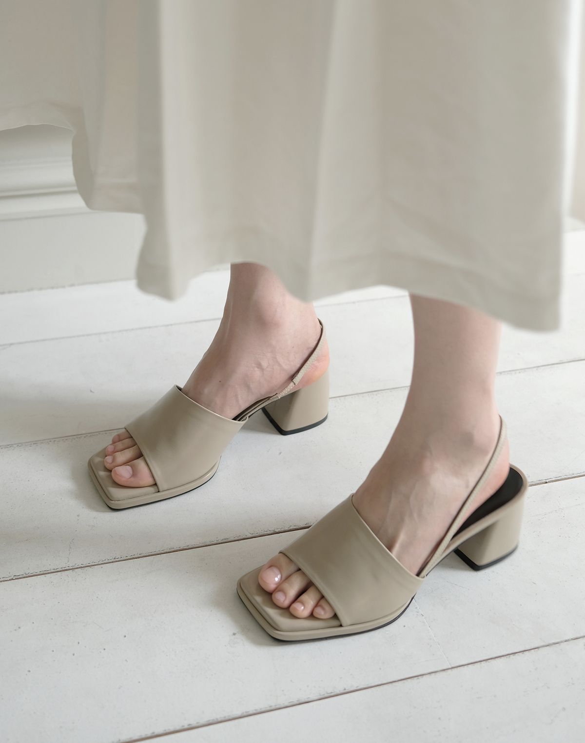 오아이 페인티드(OI PAINTED) Sandal_ Nika  OSS258 (2colors)