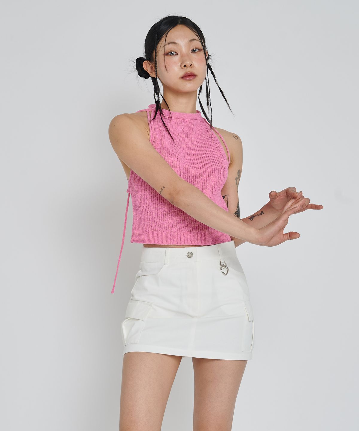 언유주얼 노말(UNUSUALNORMAL) BOOKLE HALTER KNIT TOP_PINK