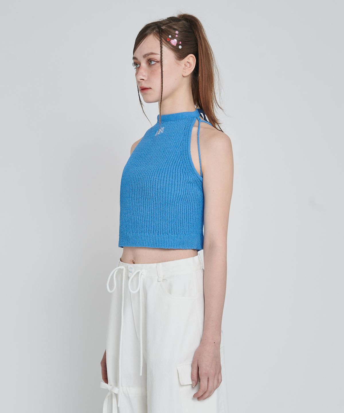 언유주얼 노말(UNUSUALNORMAL) BOOKLE HALTER KNIT TOP_BLUE