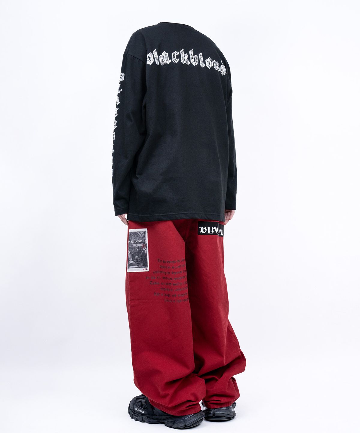 블랙블론드(BLACKBLOND) 비비디 스케치 로고 긴팔티 (블랙)