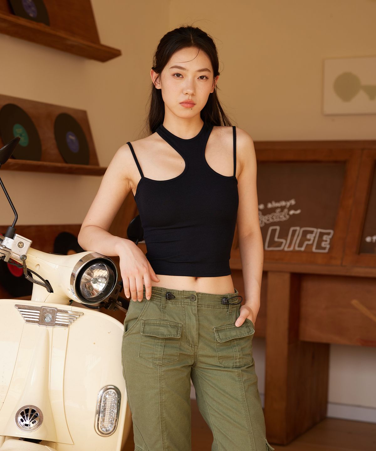 르세렌(LESEREIN) LSTP-413 홀터넥 나시탑