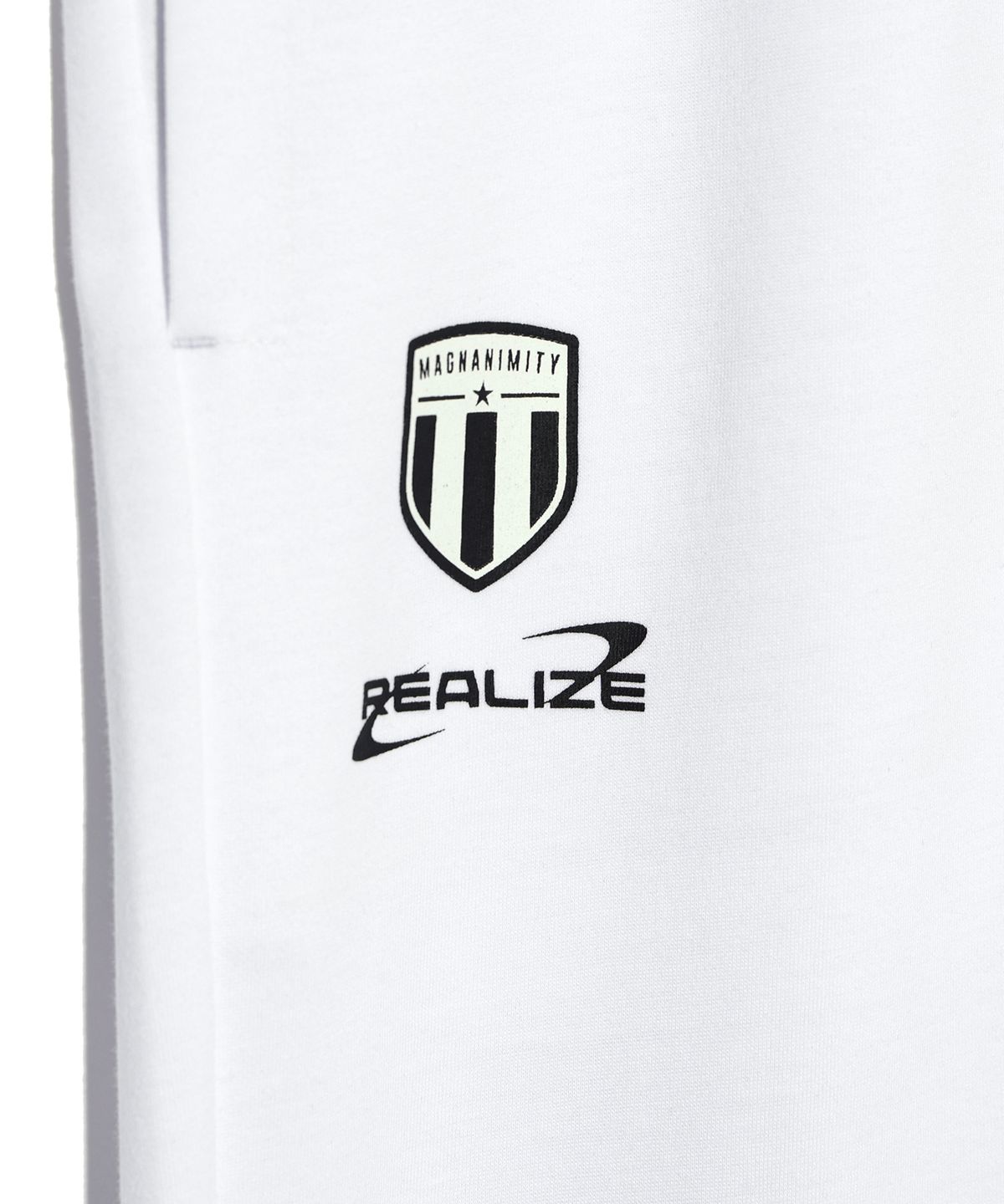 벙커버스터(BUNKERBUSTER) 디렉션 클럽 로고 스웨트 쇼츠 WHITE (MO7PU489-002)