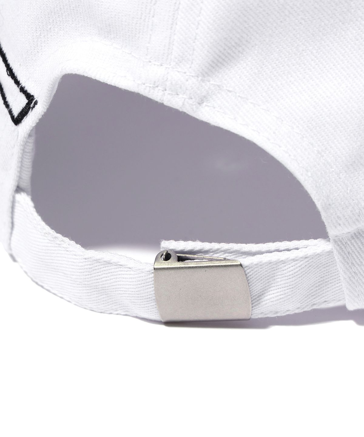벙커버스터(BUNKERBUSTER) 제뉴인 볼캡 WHITE (MP5GU584-002)