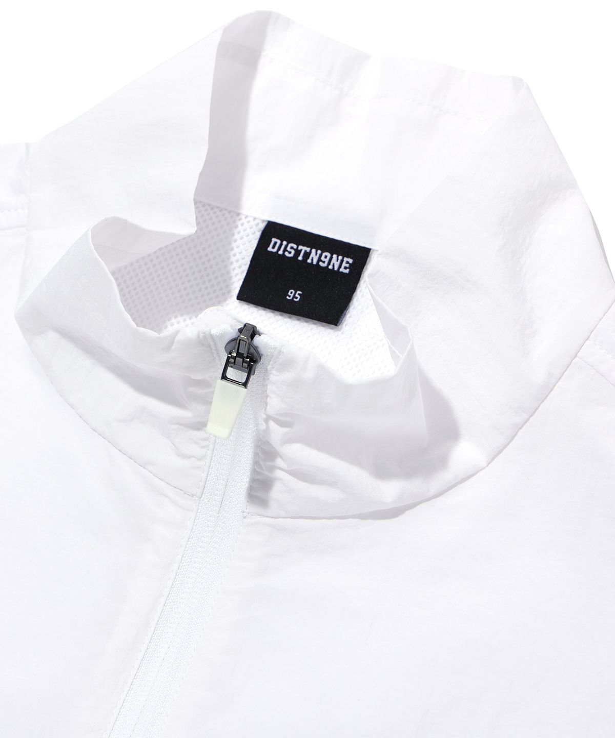 디스트나인(DISTN9NE) 블럭 반팔 아노락 WHITE (LO2TU294-002)